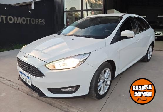 Autos - Ford Focus 2018 Nafta 99000Km - En Venta
