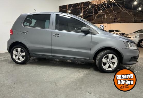 Autos - Volkswagen FOX COMFORTLINE 1.6 MSI 5 2017 Nafta 102867Km - En Venta