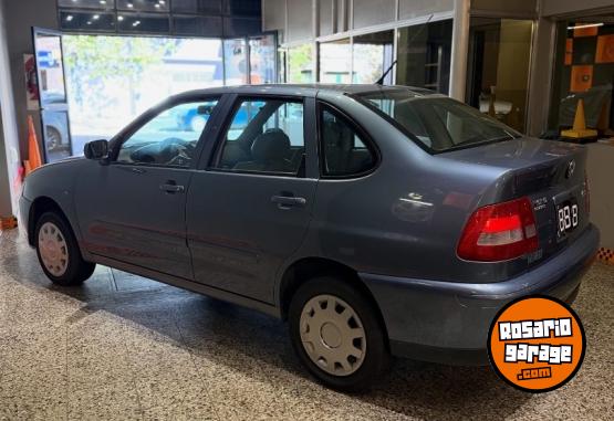 Autos - Volkswagen Polo 2006 Nafta 300000Km - En Venta