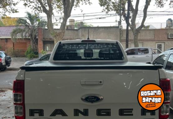 Camionetas - Ford Ranger xls 3.2 2020 Nafta 70000Km - En Venta