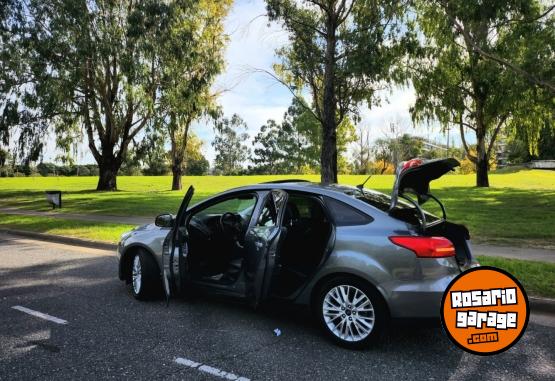 Autos - Ford Focus 2015 Nafta 113000Km - En Venta