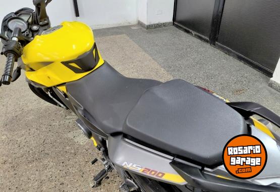 Motos - Bajaj Rouser ns 200 2017 Nafta 41800Km - En Venta
