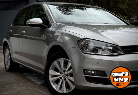 Autos - Volkswagen GOLF TSI 2017 Nafta 130000Km - En Venta