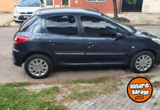 Autos - Peugeot 207 2010 Nafta 98000Km - En Venta