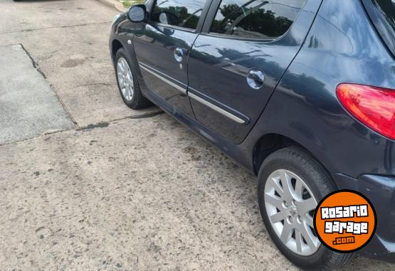 Autos - Peugeot 207 2010 Nafta 98000Km - En Venta
