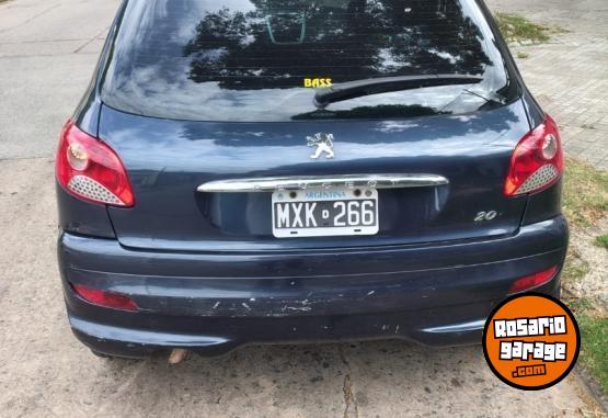Autos - Peugeot 207 2010 Nafta 98000Km - En Venta