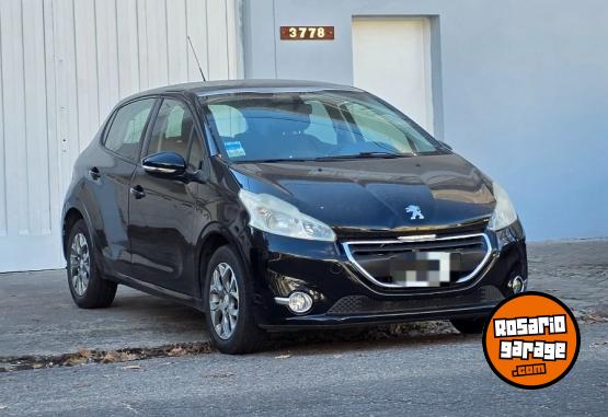 Autos - Peugeot 208 touch 2015 Nafta 110000Km - En Venta