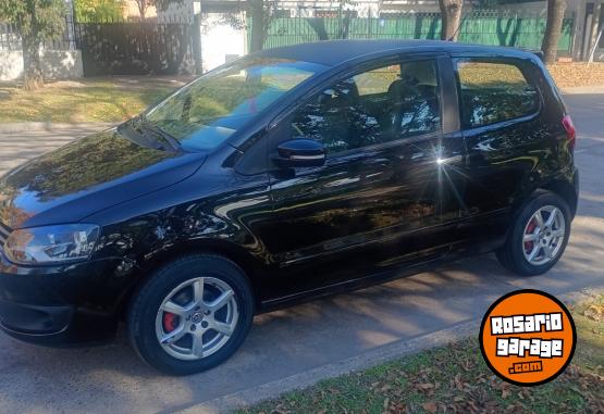 Autos - Volkswagen Fox Highline 2014 Nafta 137000Km - En Venta
