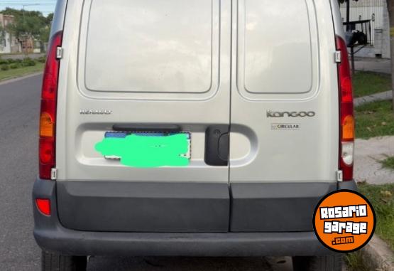 Utilitarios - Renault Kangoo 2017 Nafta 125000Km - En Venta