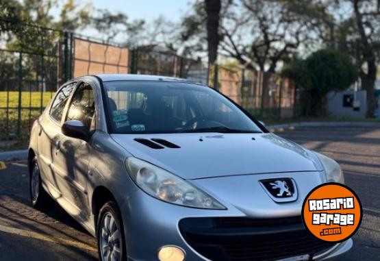 Autos - Peugeot 207 COMPACT 2009 GNC 140000Km - En Venta