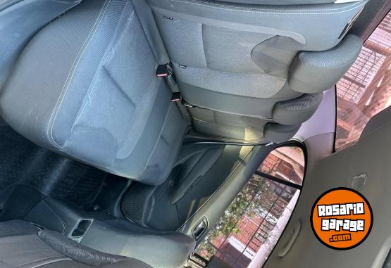 Autos - Peugeot 408 active 1.6 ( no thp) 2015 Nafta 122000Km - En Venta