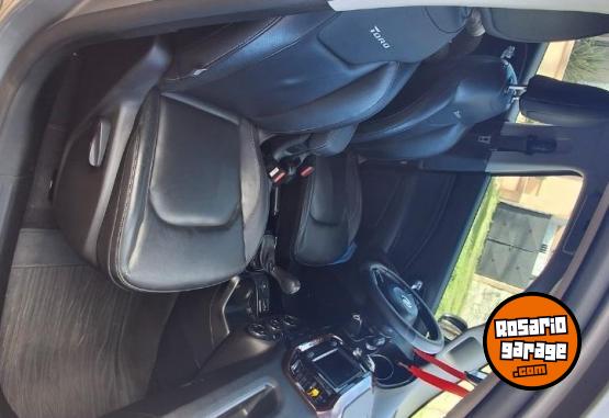 Camionetas - Fiat Toro 1.8 Nafta AT6 2019 GNC 122000Km - En Venta