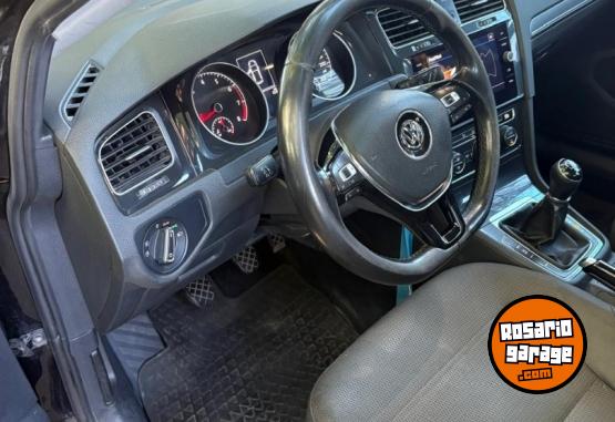 Autos - Volkswagen GOLF VII 2017 Nafta 177000Km - En Venta