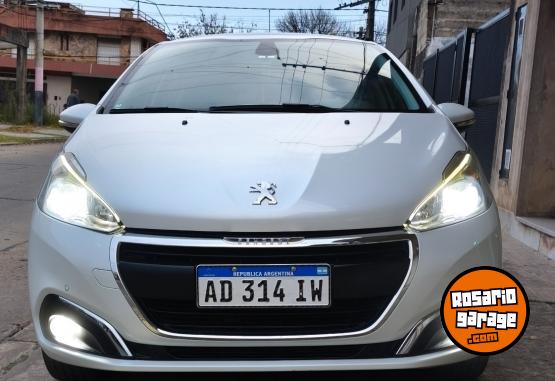 Autos - Peugeot 208 Feline 2018 Nafta 60000Km - En Venta