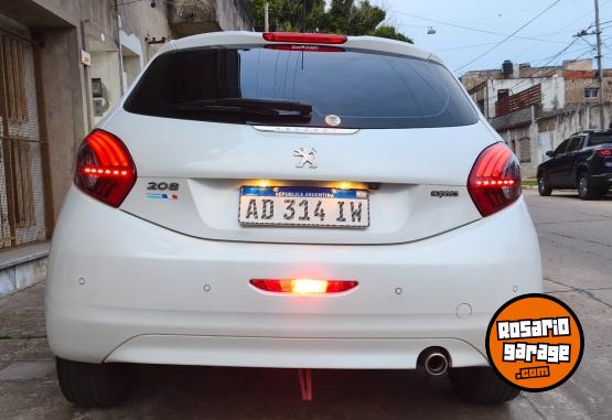 Autos - Peugeot 208 Feline 2018 Nafta 60000Km - En Venta