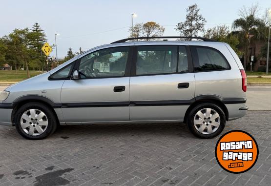 Autos - Chevrolet ZAFIRA 2.0 GLS 7 ASIENTOS 2010 GNC 195000Km - En Venta