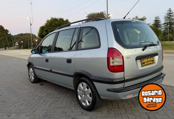 Autos - Chevrolet ZAFIRA 2.0 GLS 7 ASIENTOS 2010 GNC 195000Km - En Venta