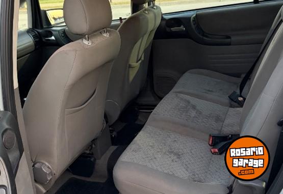 Autos - Chevrolet ZAFIRA 2.0 GLS 7 ASIENTOS 2010 GNC 195000Km - En Venta