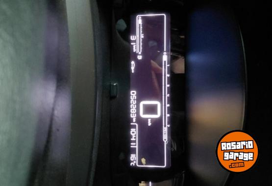 Utilitarios - Peugeot Partner confort HDI 2018 Diesel 52300Km - En Venta