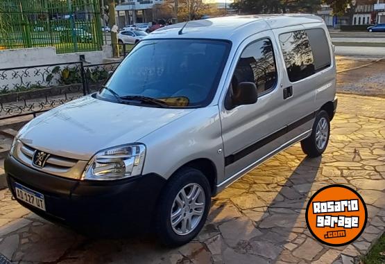Utilitarios - Peugeot Partner confort HDI 2018 Diesel 52300Km - En Venta