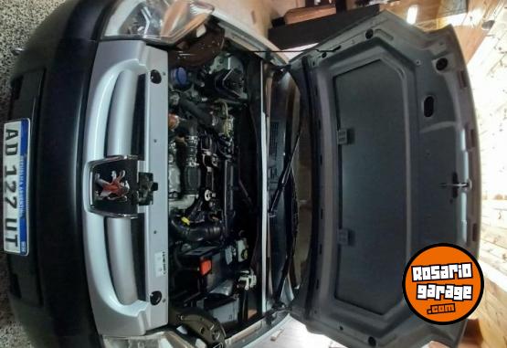 Utilitarios - Peugeot Partner confort HDI 2018 Diesel 52300Km - En Venta