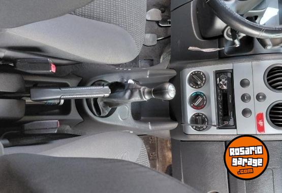 Utilitarios - Peugeot Partner confort HDI 2018 Diesel 52300Km - En Venta