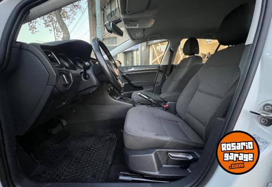 Autos - Volkswagen Golf Comfortline DSG 2019 Nafta  - En Venta