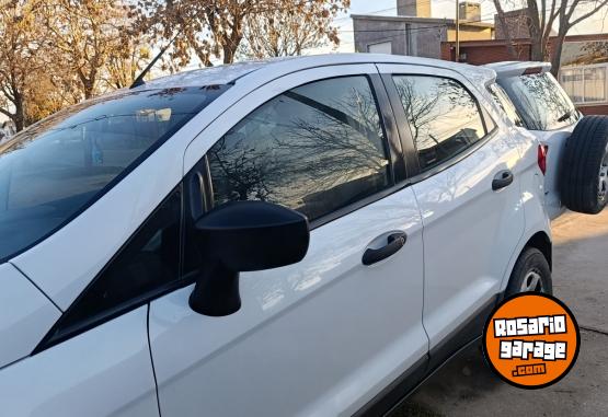 Autos - Ford Eco Sport 2016 Nafta 140000Km - En Venta