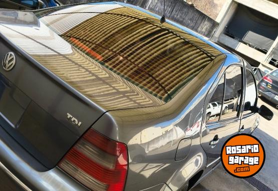 Autos - Volkswagen Bora TDI 2005 Diesel 242300Km - En Venta