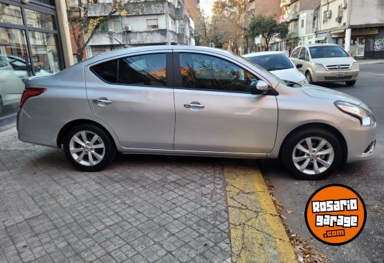 Autos - Nissan Versa Advance Pure drive 2020 Nafta 82000Km - En Venta