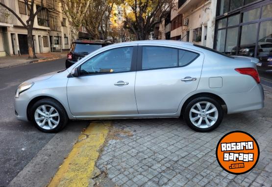 Autos - Nissan Versa Advance Pure drive 2020 Nafta 82000Km - En Venta