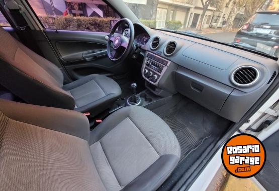 Autos - Volkswagen Voyage 2012 GNC 189000Km - En Venta