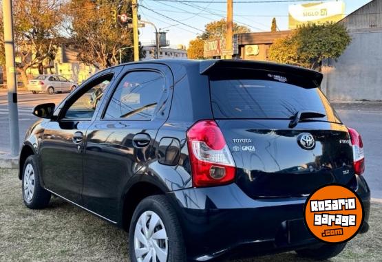 Autos - Toyota Etios 2023 Nafta 55000Km - En Venta