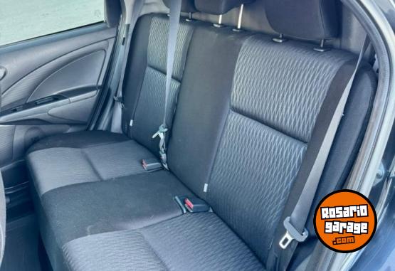 Autos - Toyota Etios 2023 Nafta 55000Km - En Venta