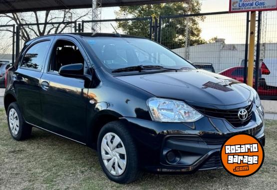 Autos - Toyota Etios 2023 Nafta 55000Km - En Venta