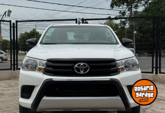 Camionetas - Toyota Hilux 2020 Diesel 19000Km - En Venta