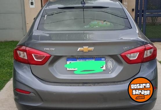 Autos - Chevrolet Cruze lt sedan 2017 Nafta 150000Km - En Venta