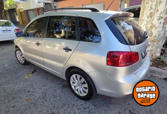 Autos - Volkswagen Suran 2013 GNC 96000Km - En Venta