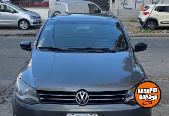 Autos - Volkswagen Suran 2012 GNC 98000Km - En Venta