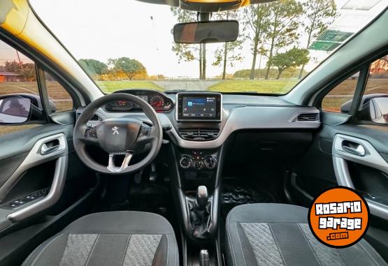 Autos - Peugeot 208 ALLURE NAV 2018 Nafta 110000Km - En Venta
