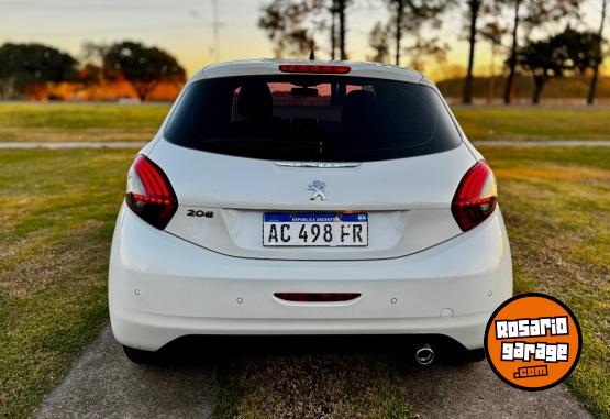 Autos - Peugeot 208 ALLURE NAV 2018 Nafta 110000Km - En Venta