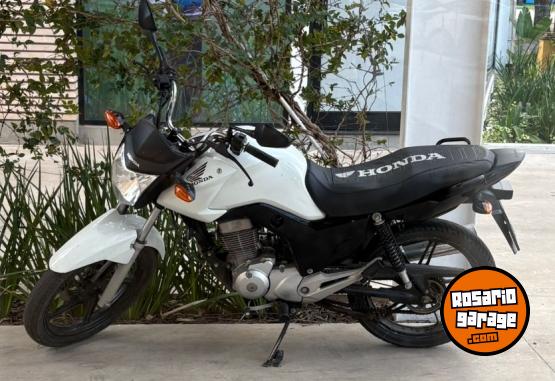 Motos - Honda New titan 2017 Nafta 28000Km - En Venta