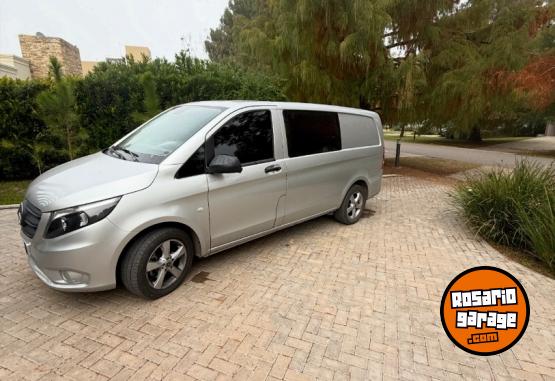Utilitarios - Mercedes Benz vito 111 plus 2022 Diesel 22000Km - En Venta