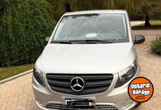 Utilitarios - Mercedes Benz vito 111 plus 2022 Diesel 22000Km - En Venta