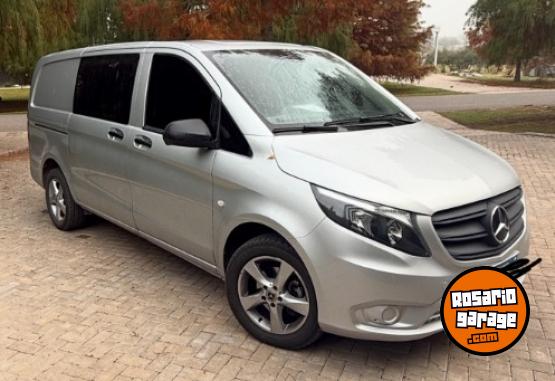 Utilitarios - Mercedes Benz vito 111 plus 2022 Diesel 22000Km - En Venta