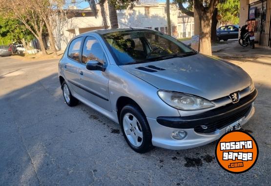 Autos - Peugeot 206 2003 Nafta 200000Km - En Venta