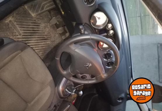 Autos - Peugeot 408 hdi Allure Nav 2013 Diesel 175000Km - En Venta