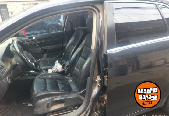 Autos - Volkswagen Vento 2012 Nafta 142000Km - En Venta