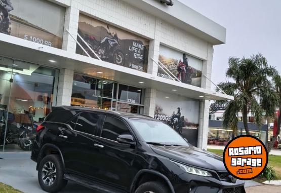 Camionetas - Toyota 2.8 Tdi Diamond 4X4 6At 7 2022 Nafta 76000Km - En Venta