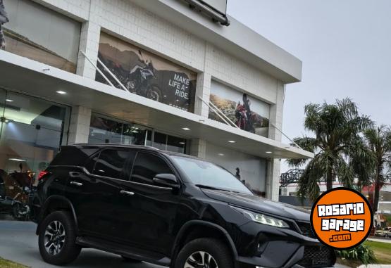 Camionetas - Toyota 2.8 Tdi Diamond 4X4 6At 7 2022 Nafta 76000Km - En Venta